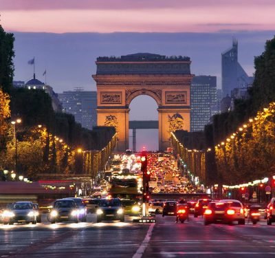 Immeubles résidentiels haussmanniens dans le marché immobilier parisien